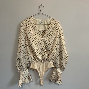 Flower long sleeve top